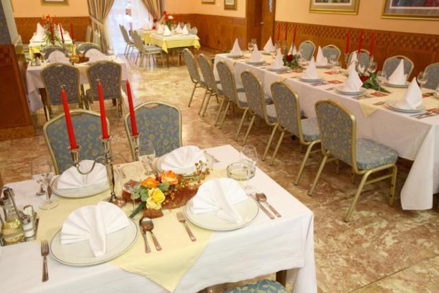 Hotel Dinara ليفنو المظهر الخارجي الصورة
